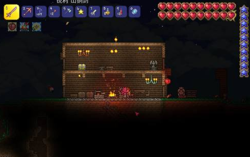 泰拉瑞亞猩紅祭壇怎麼獲得？