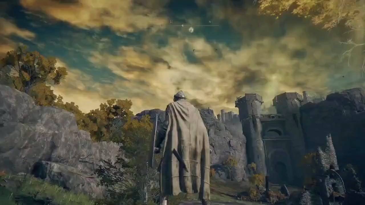 艾爾登法環名刀月影怎麼橫劈？