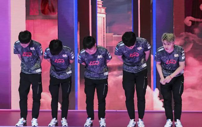 今日遊戲要聞： LGD今日小組賽一勝兩負告別S10