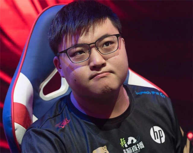 微博開始接手SN戰隊，選手發文懷念，引進Uzi基本穩了