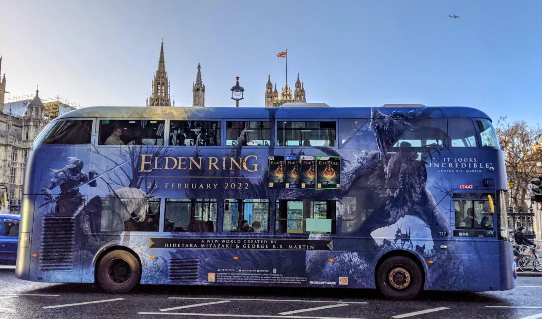 《艾爾登法環》宣傳巴士現身英國 玩家：好酷、想坐