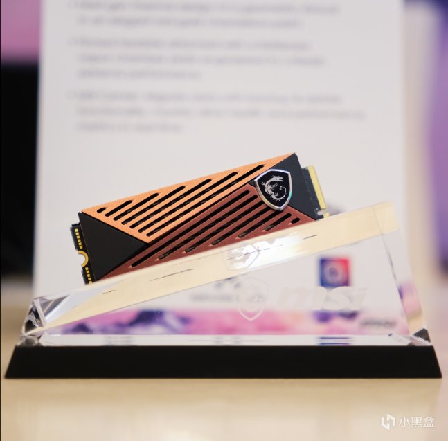 微星展示下一代Spatium M570 Gen5 SSD和白色魔龍顯卡