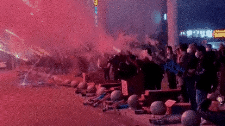 我過了3年來最安逸的年，直到被煙花刺客捅了一刀