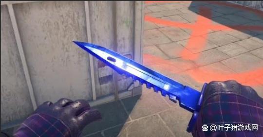 CSGO 2今夏上線，飾品外觀優化太晃眼！金貼紙遭玩家掃貨價格翻倍